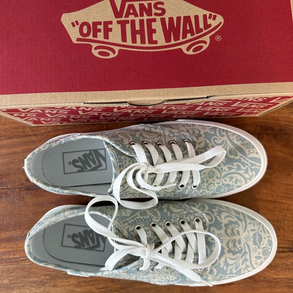 Vans- Camden Stripe (Henna) light blue, size 7 - Picture 6 of 7